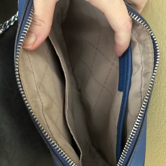 Michael Kors Vibrant Blue Crossbody Bag - Picture 2 of 3